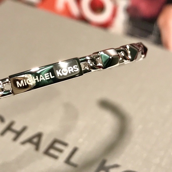 🎁 NWT!! $175 MICHAEL KORS Mercer Link Silver Cuff - Picture 3 of 7